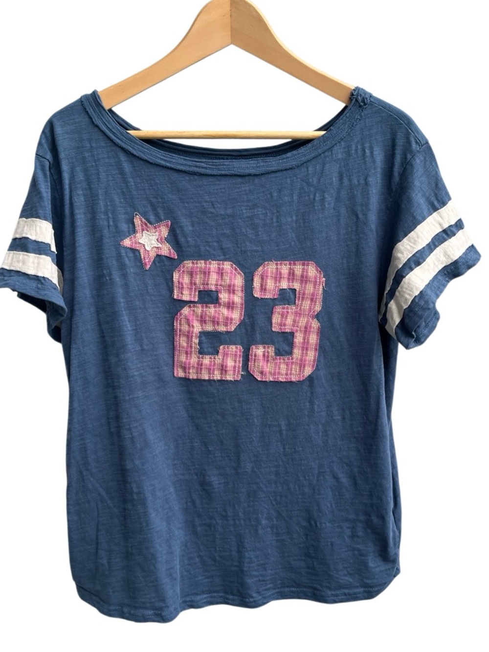 🌴 Blue Varsity 23 Patch Graphic Tee Juniors Medium SHEIN oversized